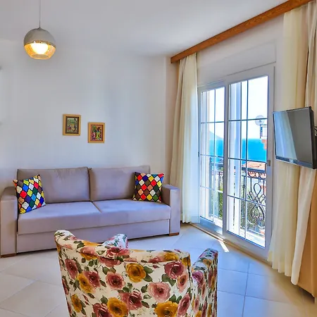 Merkezde, Konforlu, 2 Odali Apart Daire Apartment
